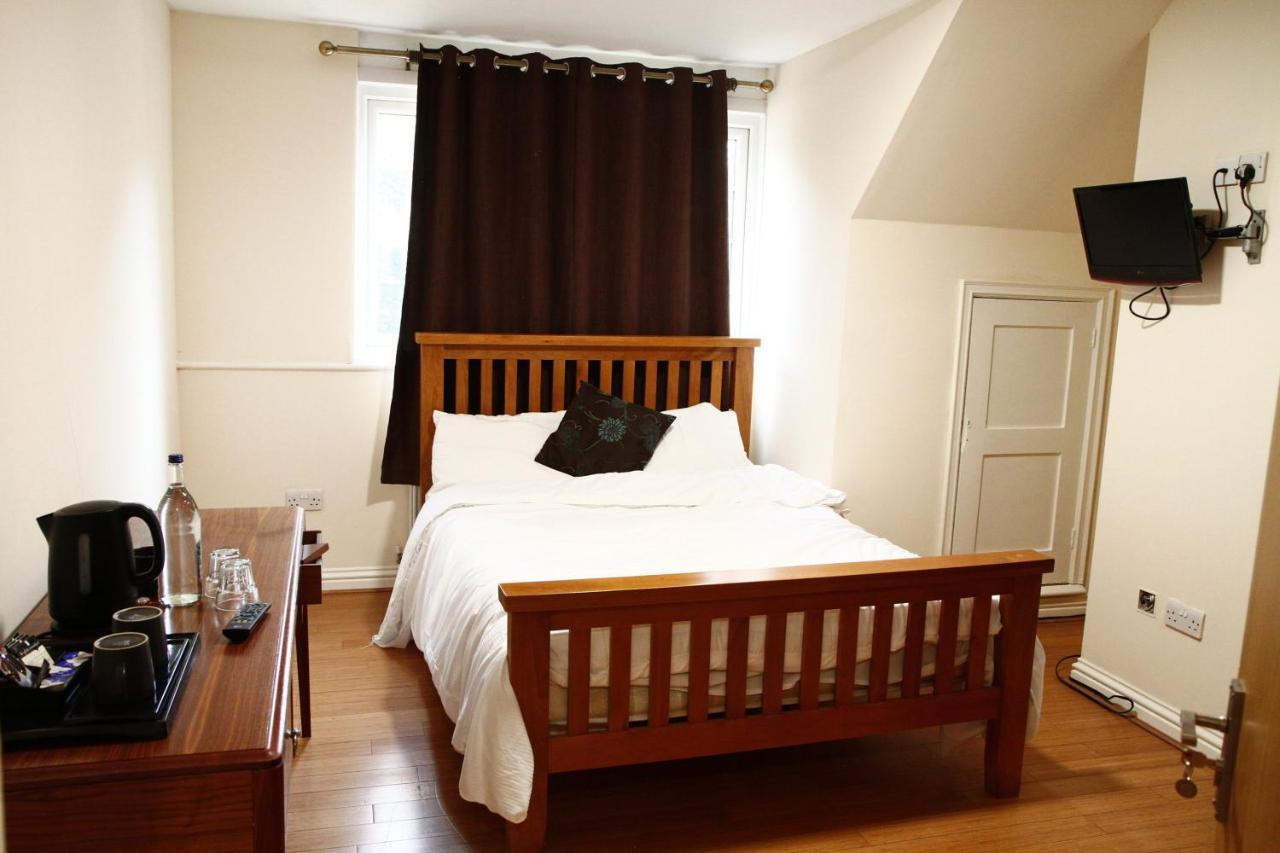 Bed & Breakfast The Bell And Bottle Maidenhead